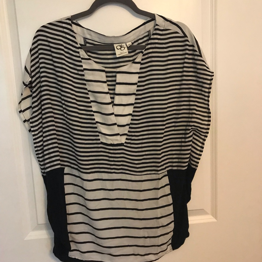 NWOT One September Top, Size L